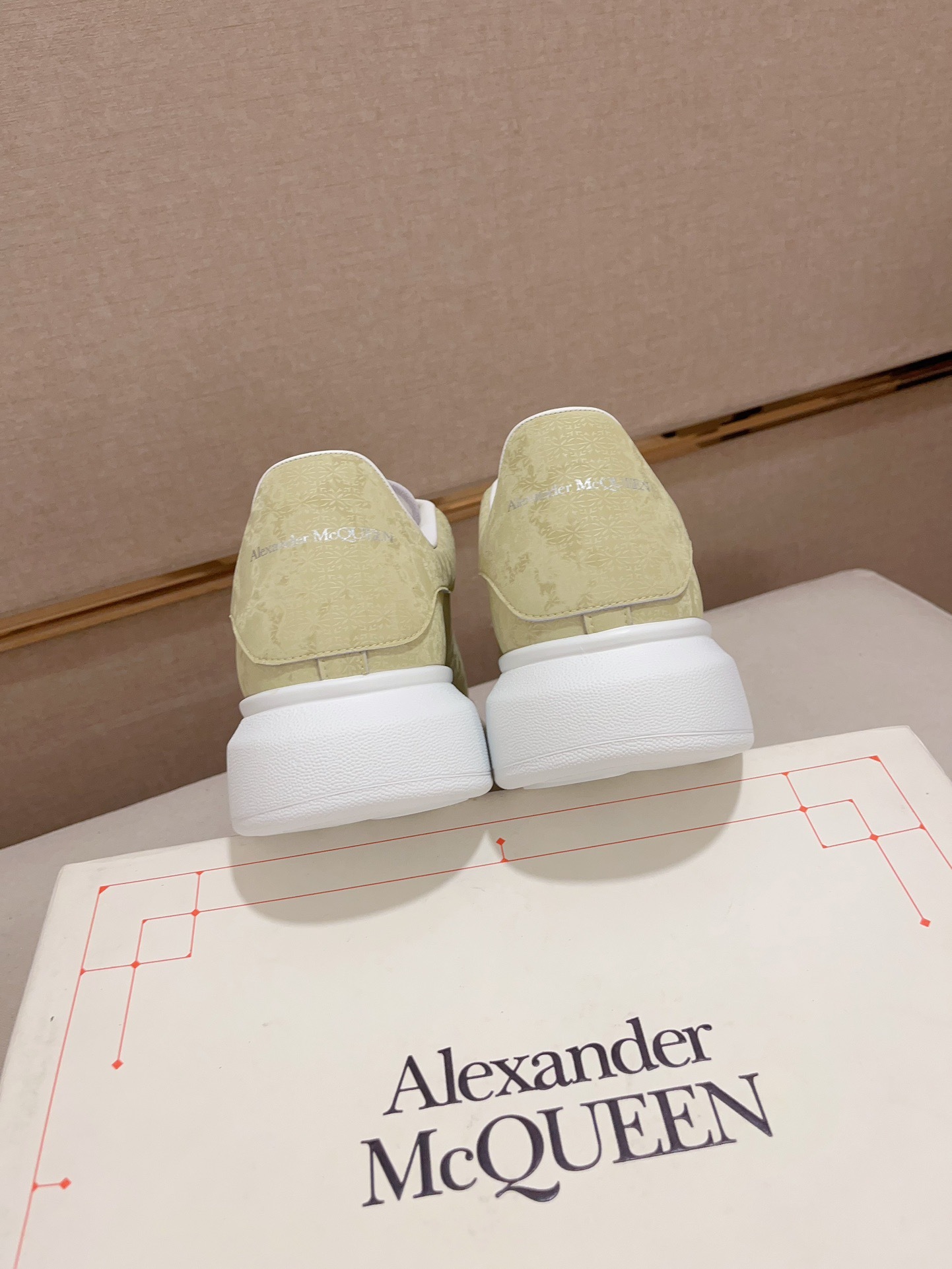 アレキサンダー・マックイーン［Alexander McQueen］Oversized Sneaker スニーカー