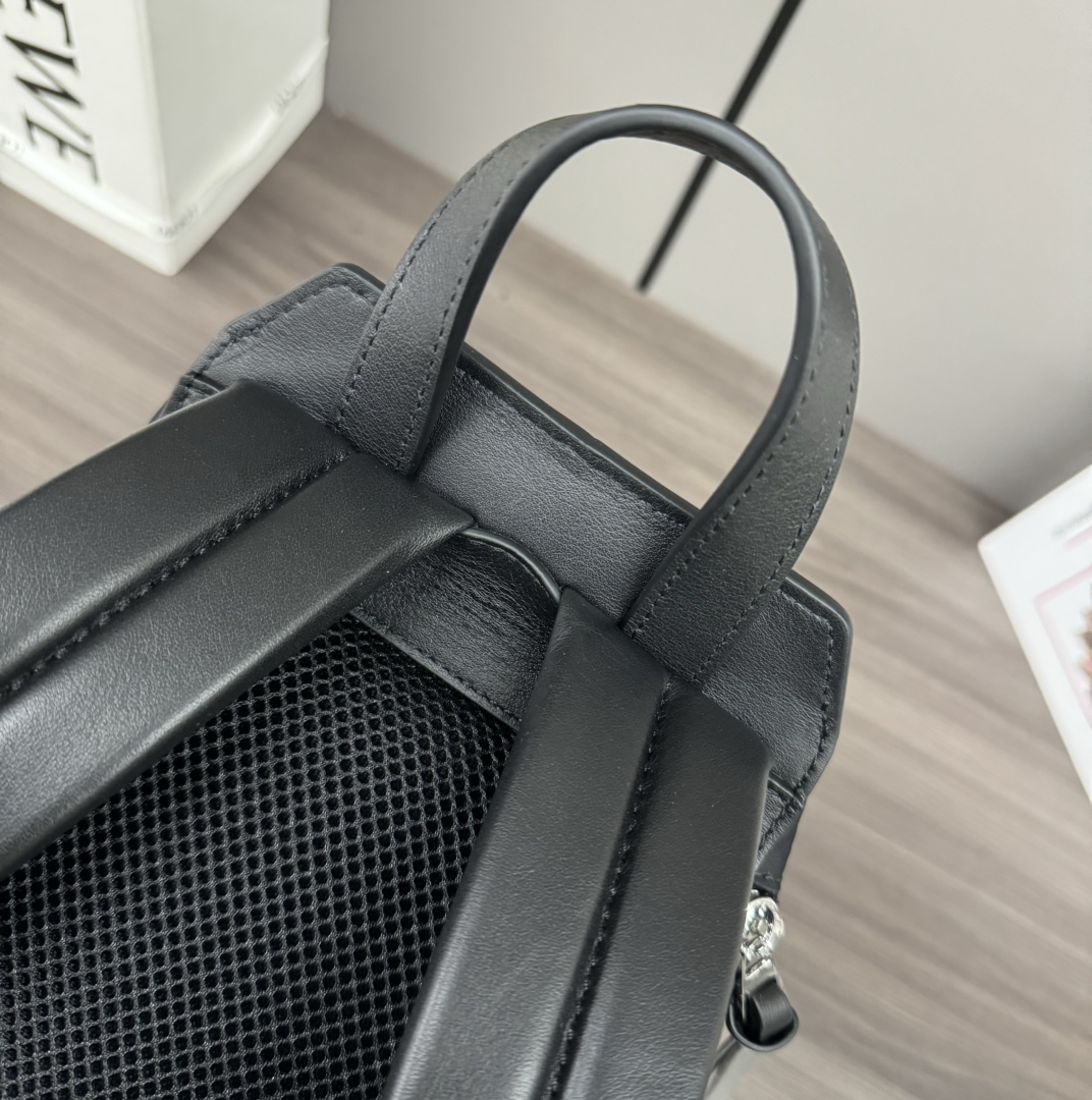 ロエベ「Loewe」Flex バックパック