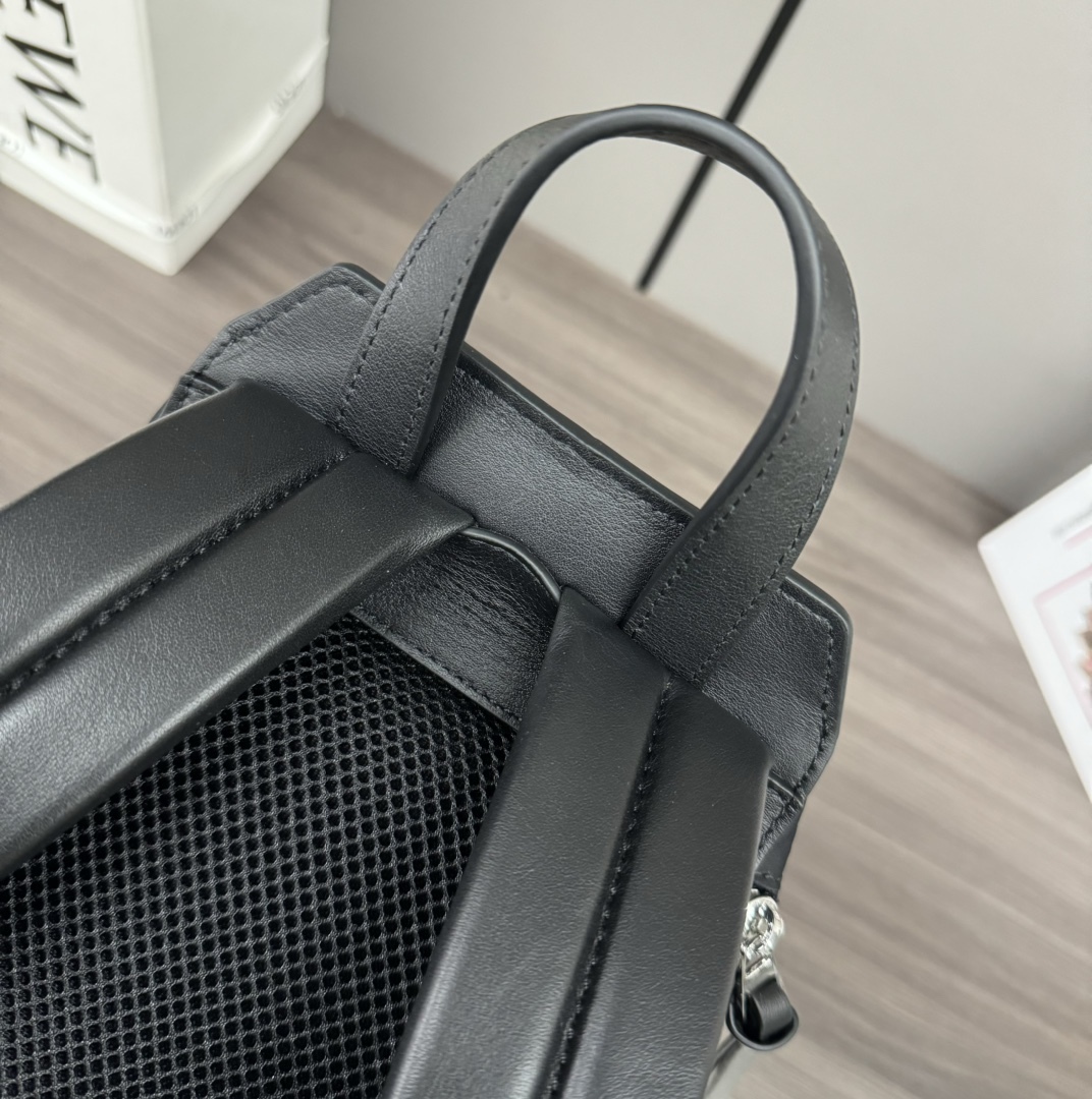 ロエベ「Loewe」Flex バックパック