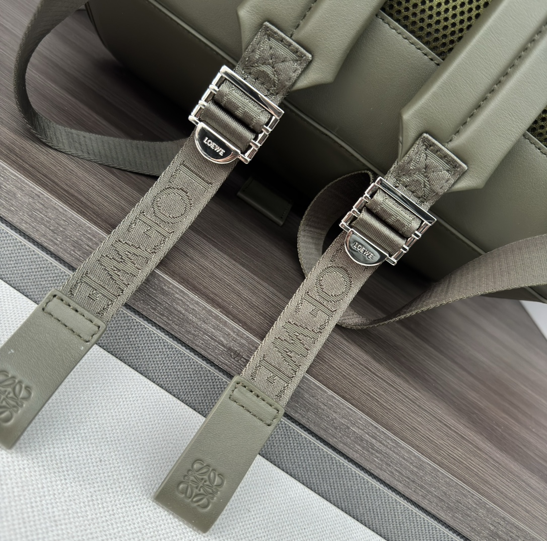 ロエベ「Loewe」Flex バックパック