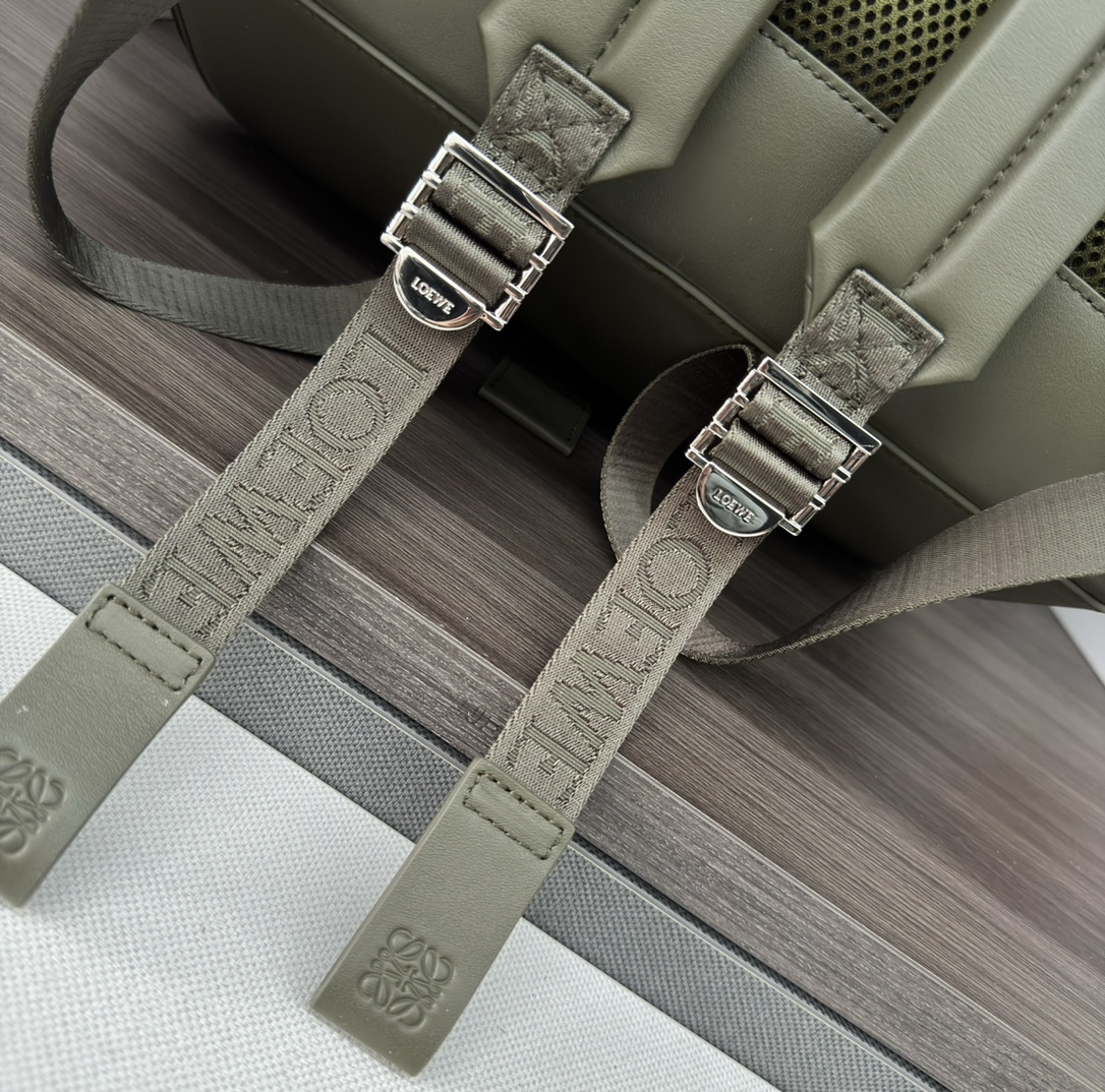 ロエベ「Loewe」Flex バックパック