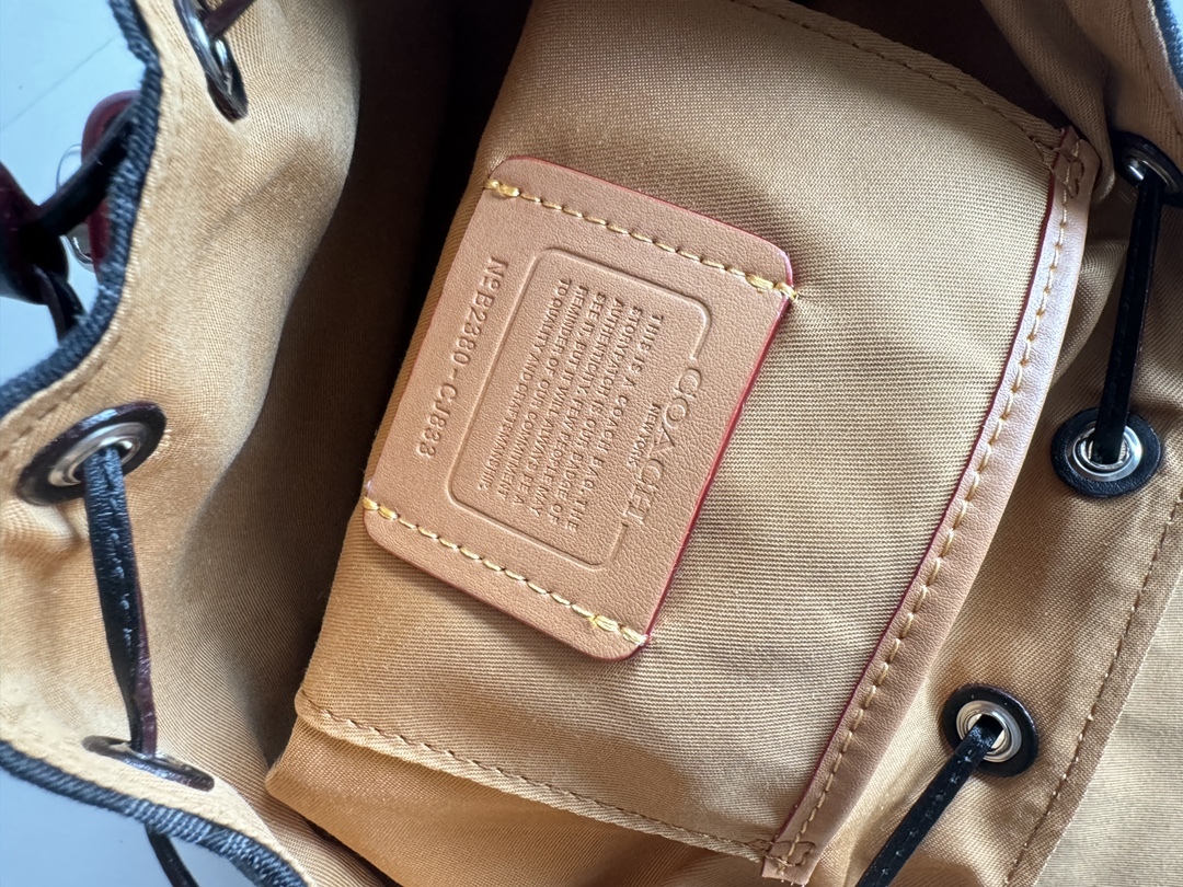 コーチ「Coach」Riya 21 デニム バックパック