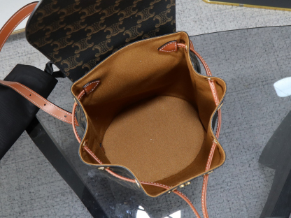 セリーヌ「Celine」Triomphe ミニ バックパック