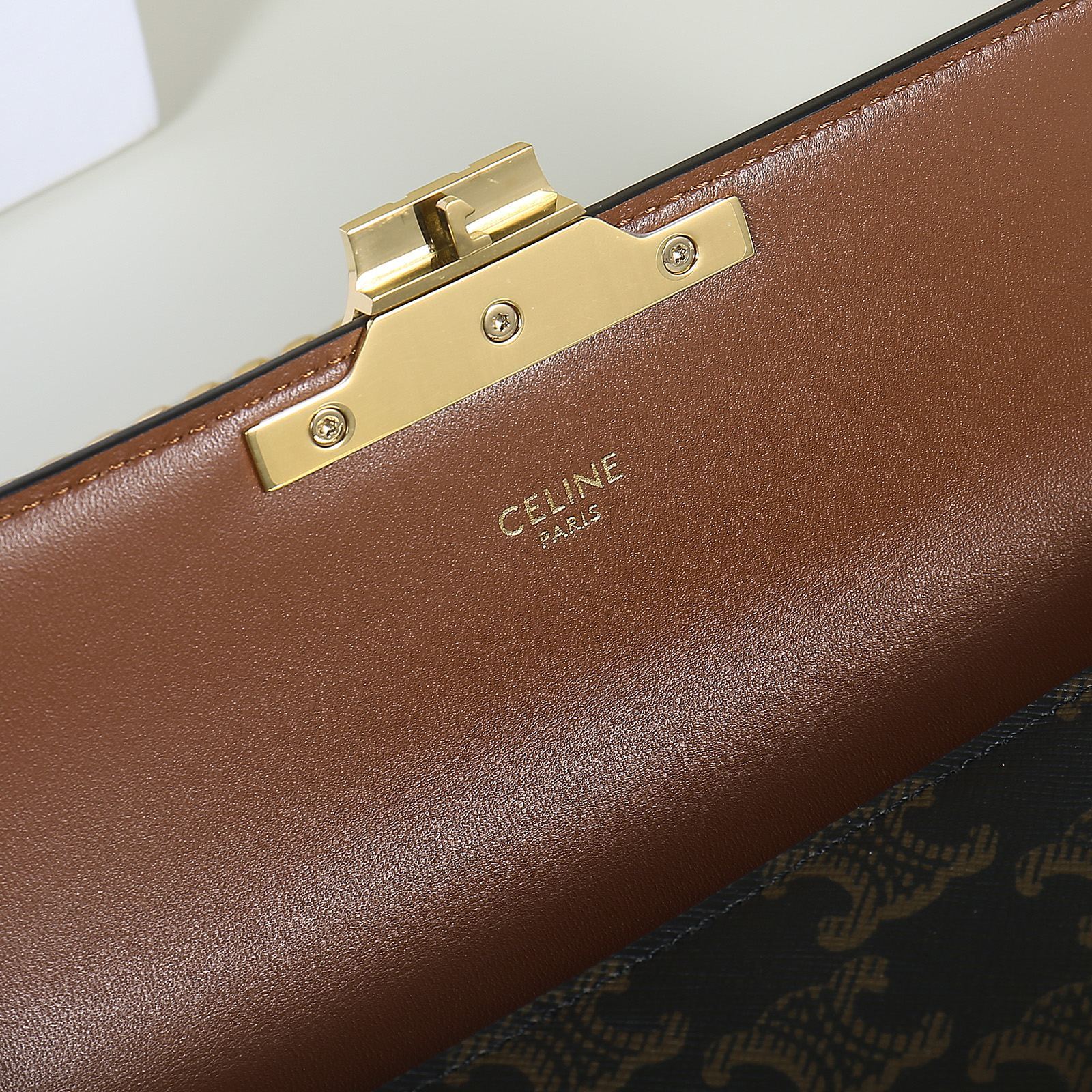 セリーヌ「Celine」 トリアンフ チェーンショルダーバッグ