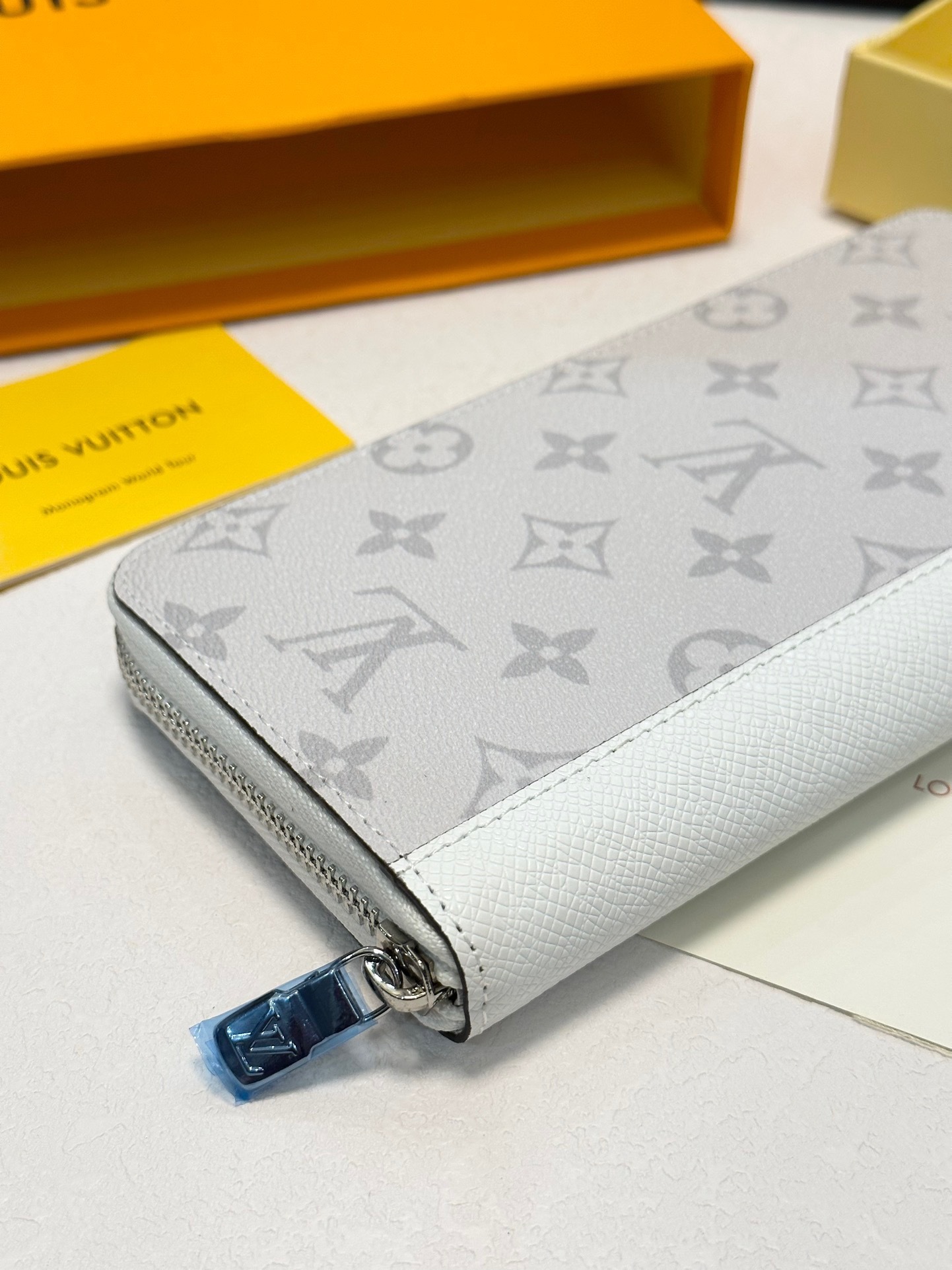 ルイ・ヴィトン「Louis Vuitton」ジッピーウォレット･ホリゾンタル