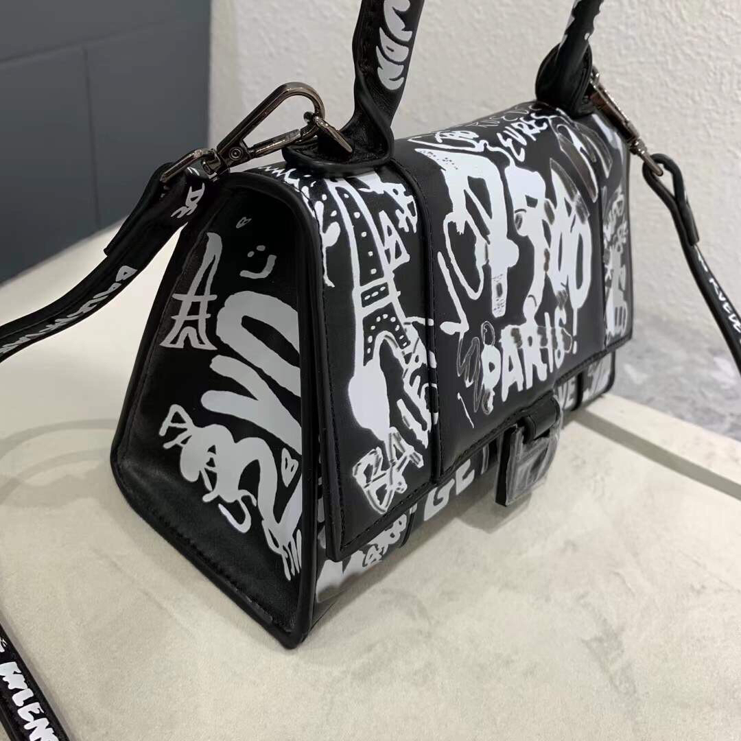 バレンシアガ「Balenciaga」Hourglass グラフィティ ドローイング ショルダーバッグ
