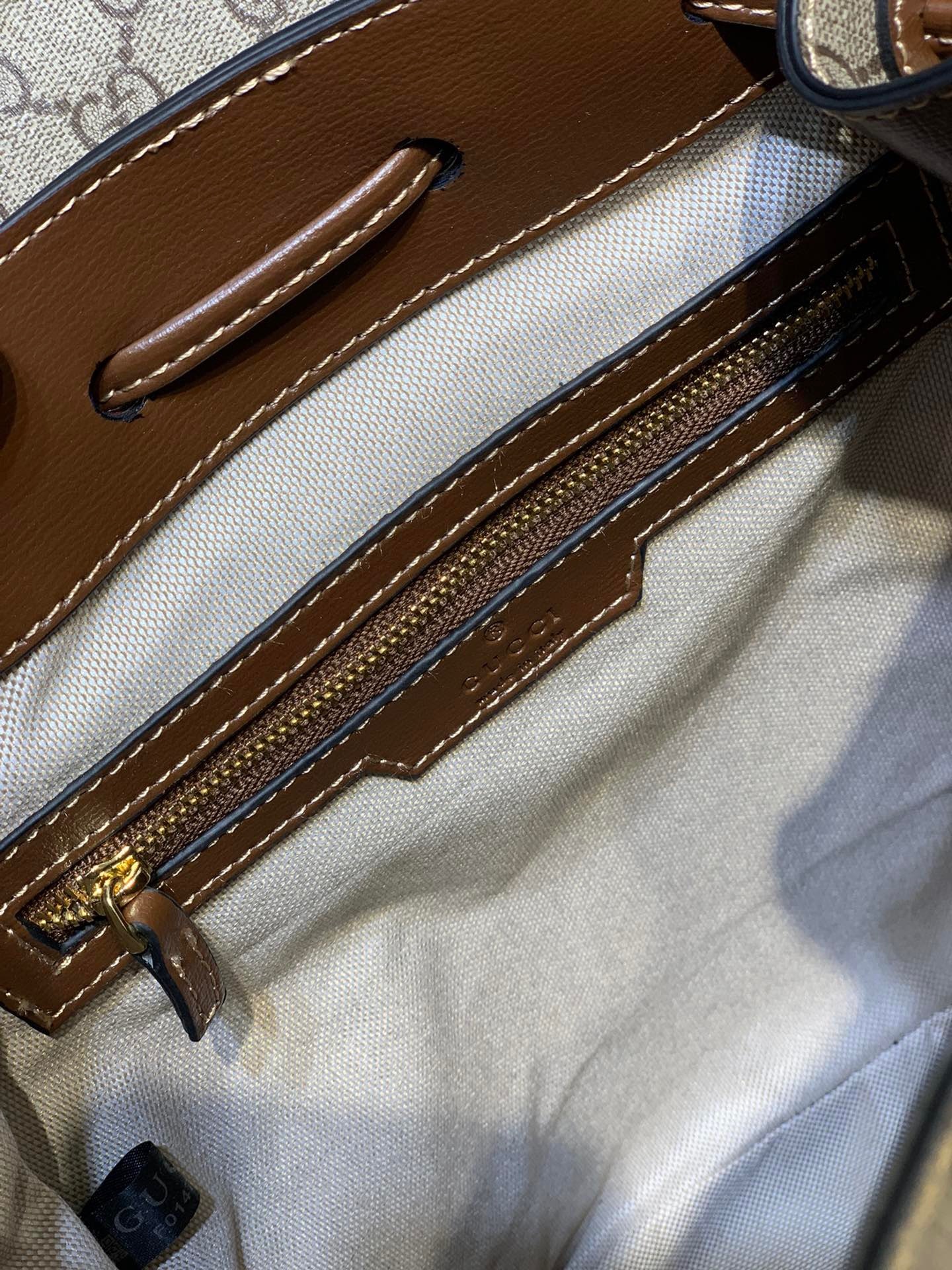 グッチ「Gucci」meo vintage リュックサック