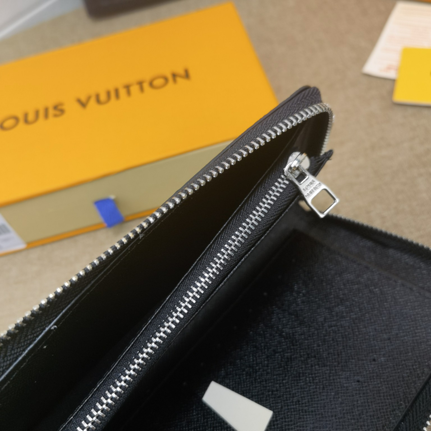 ルイ・ヴィトン(Louis Vuitton) ポルトフォイユ･ブラザ