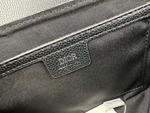 ディオール「Dior」サドル メッセンジャーバッグ