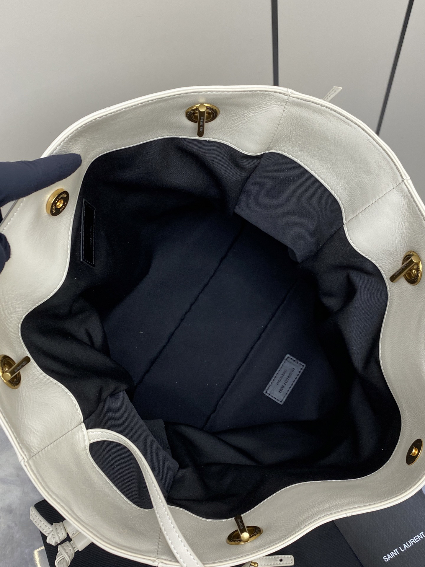 サンローラン「Saint Laurent」‌JAMIE LARGE POCHON アンダーアームバッグ