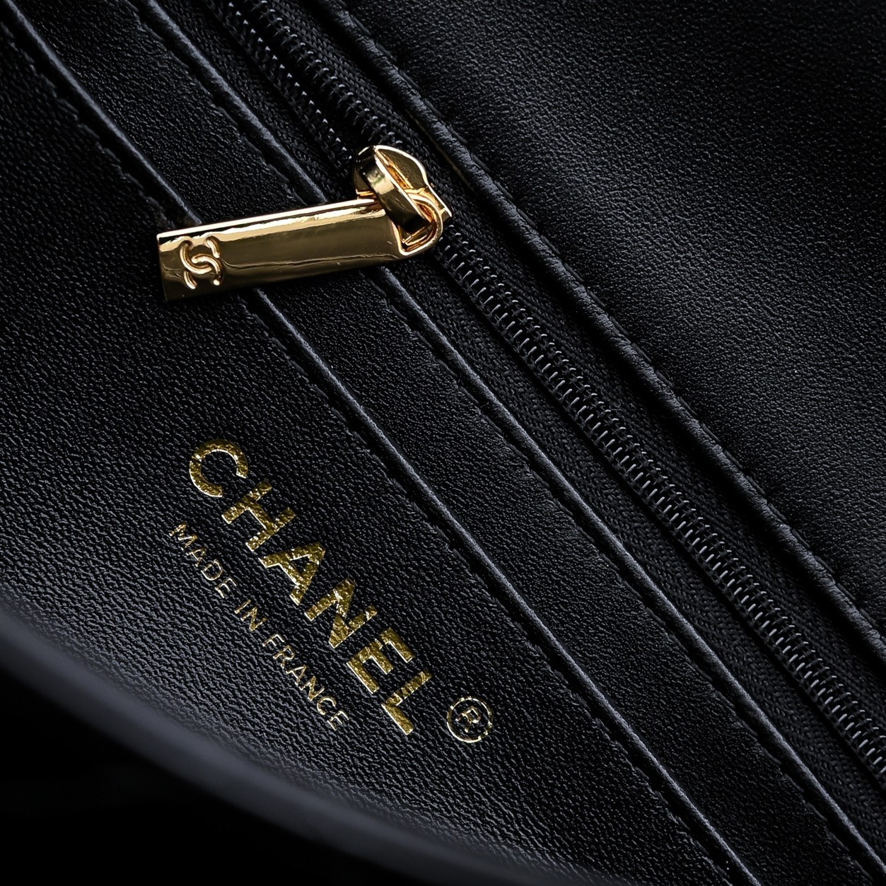 シャネル「Chanel」24SS ラムレザー ブラック チェーンショルダーバッグ レディース ミニバッグ