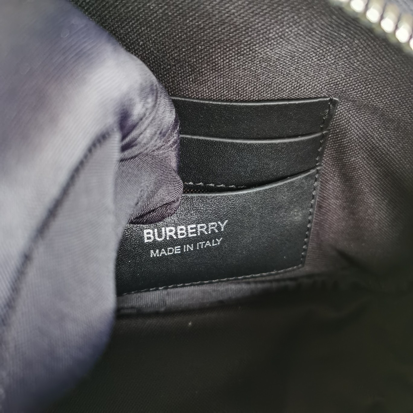 バーバリー「Burberry」チェック柄 スリングバッグ