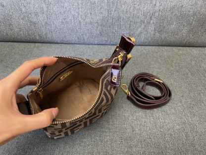 フェンディ「Fendi」 ヴィンンテージ ランチボックスバッグ