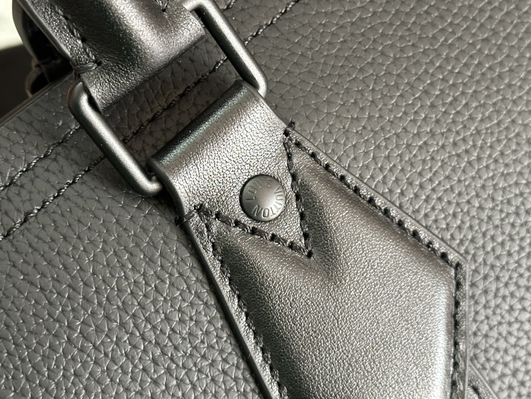 ルイ・ヴィトン「Louis Vuitton」LOCK IT TOTE バッグ