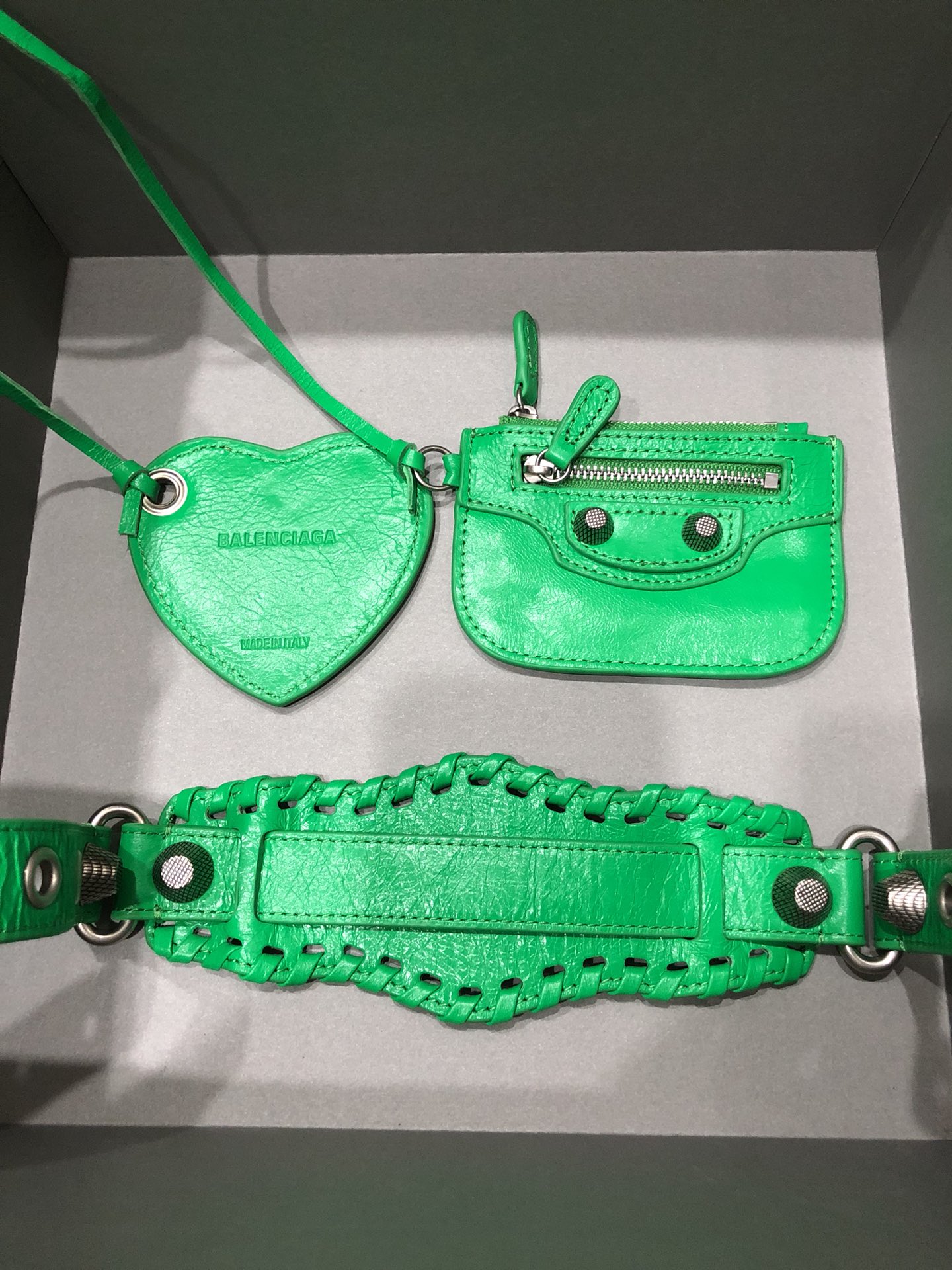 バレンシアガ「Balenciaga」アンダーアーム バッグ