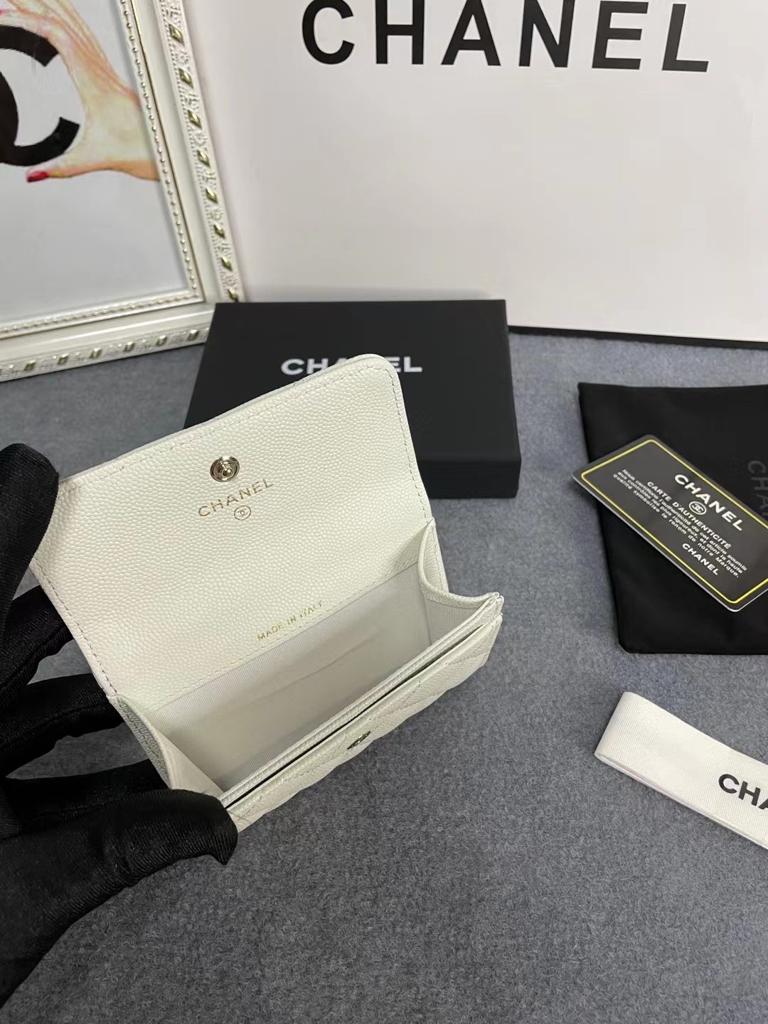 シャネル「Chanel」カヴィアレザー ダイヤモンドロゴ カードケース