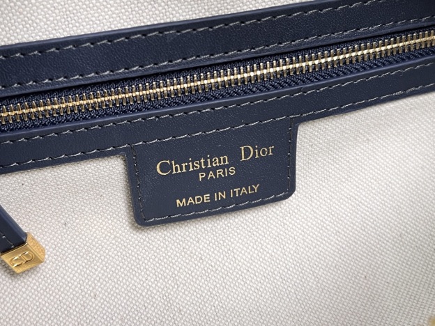 ディオール「Dior」オブリーク ミディアム ショルダーバッグ