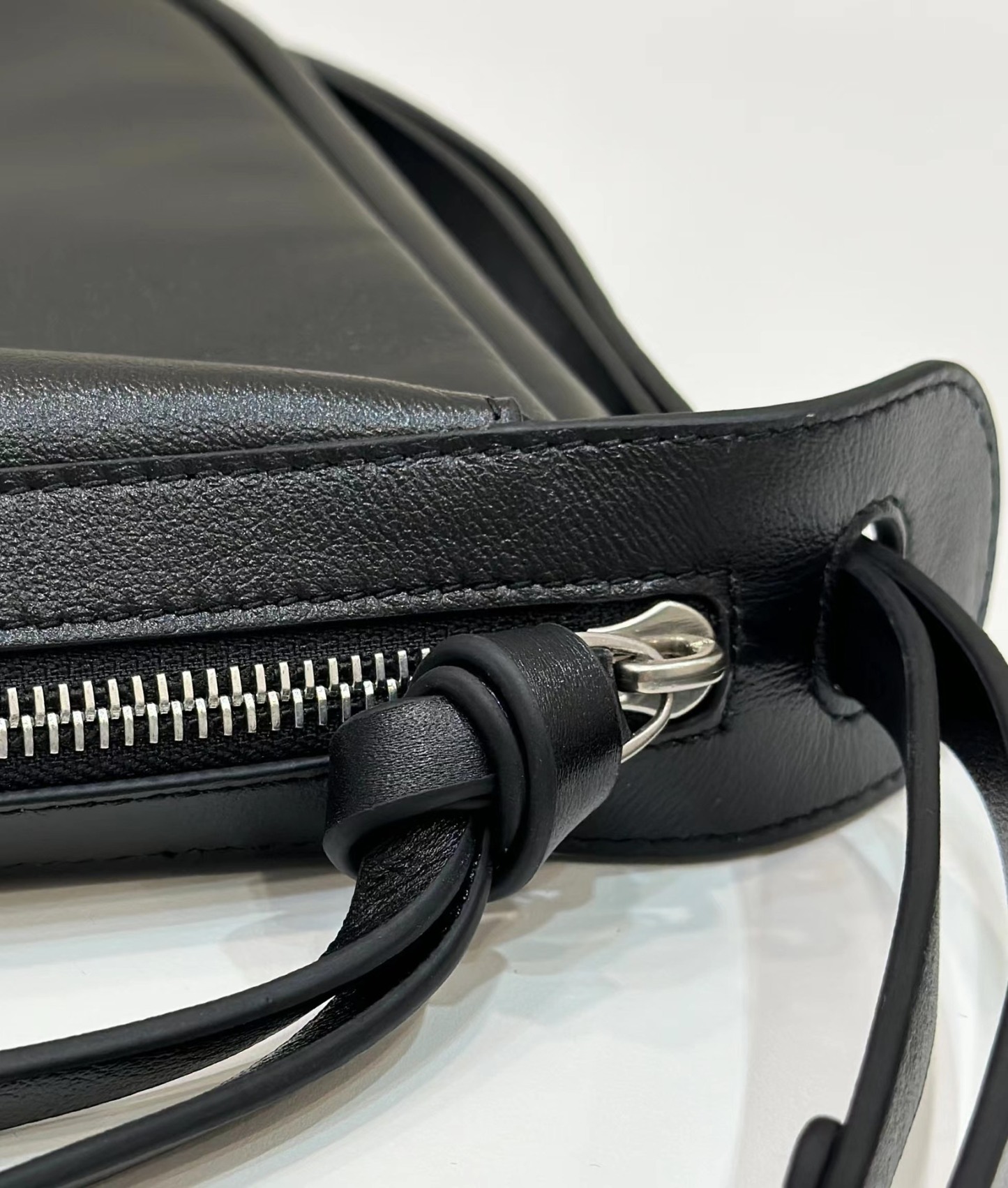 フェンディ「Fendi」Simy ショルダーバッグ