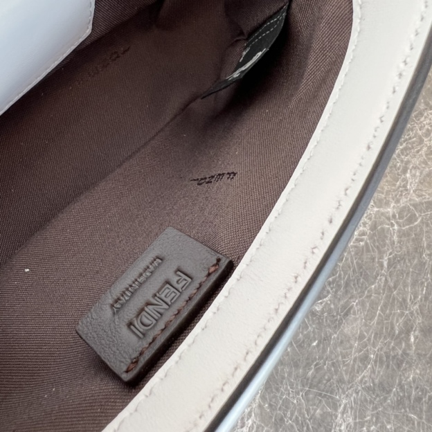 フェンディ「Fendi」ミニハンドバッグ