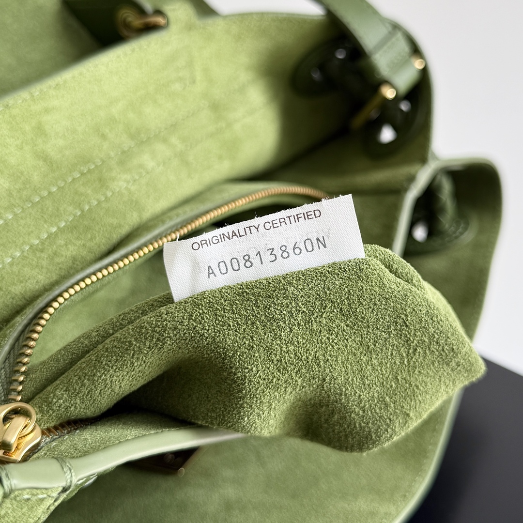 ボッテガ・ヴェネタ「Bottega Veneta」チャオ チャオ トートバッグ イントレチャート レザー