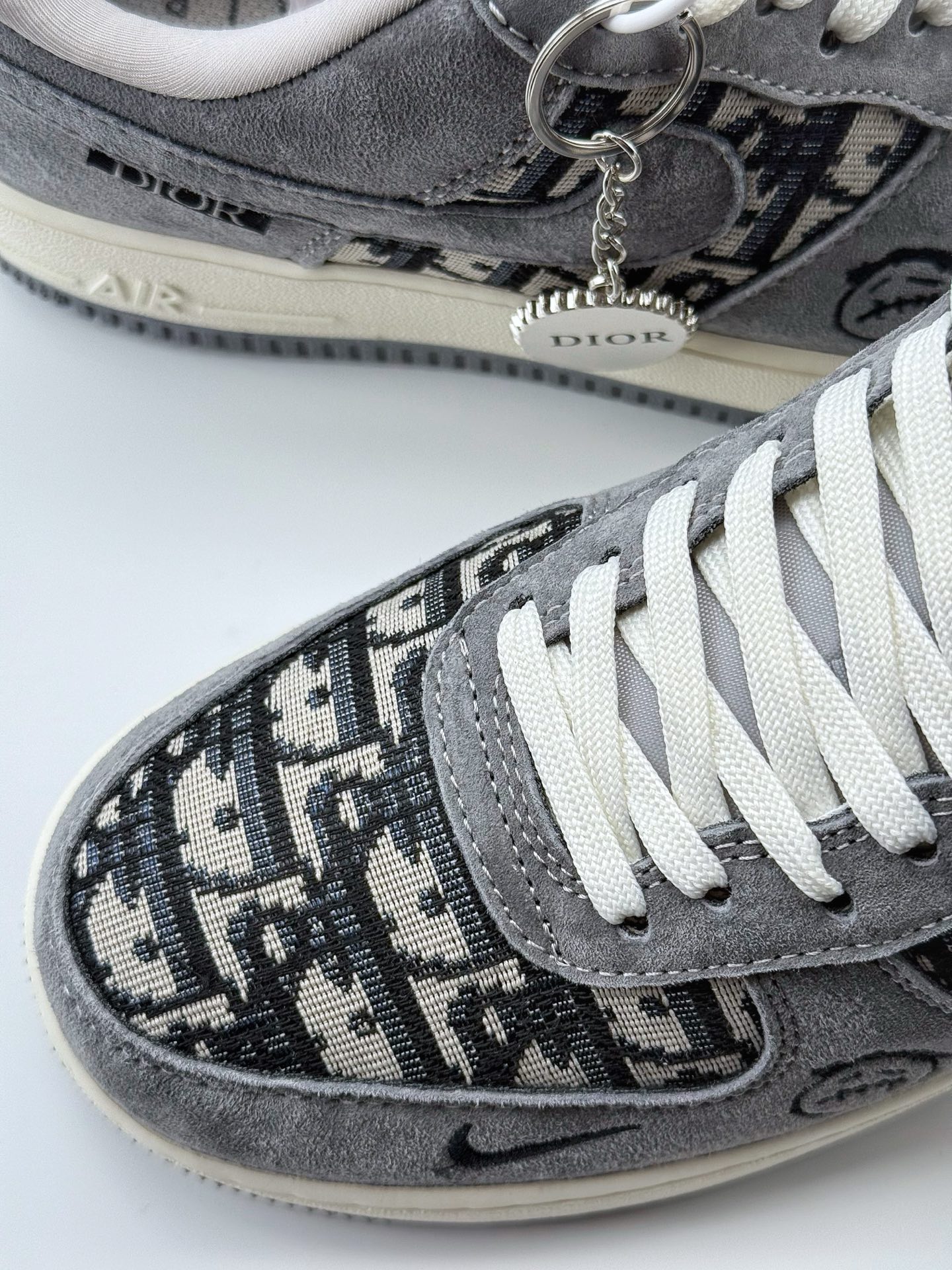 「限定コラボモデル」DIOR x Travis Scott x Nike Air Force 1 Low 07 スニーカー-ISETAN PRESTIGE CURATED