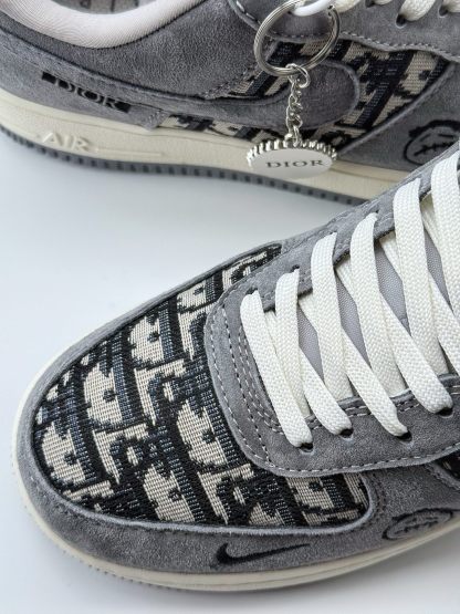 「限定コラボモデル」DIOR x Travis Scott x Nike Air Force 1 Low 07 スニーカー-ISETAN PRESTIGE CURATED