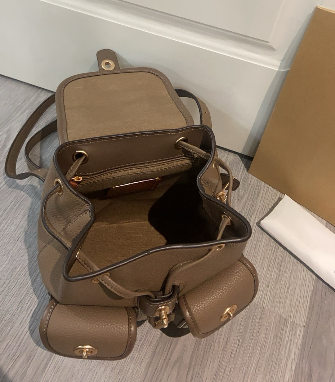 コーチ「Coach」 Hadley ウォールナット バックパック