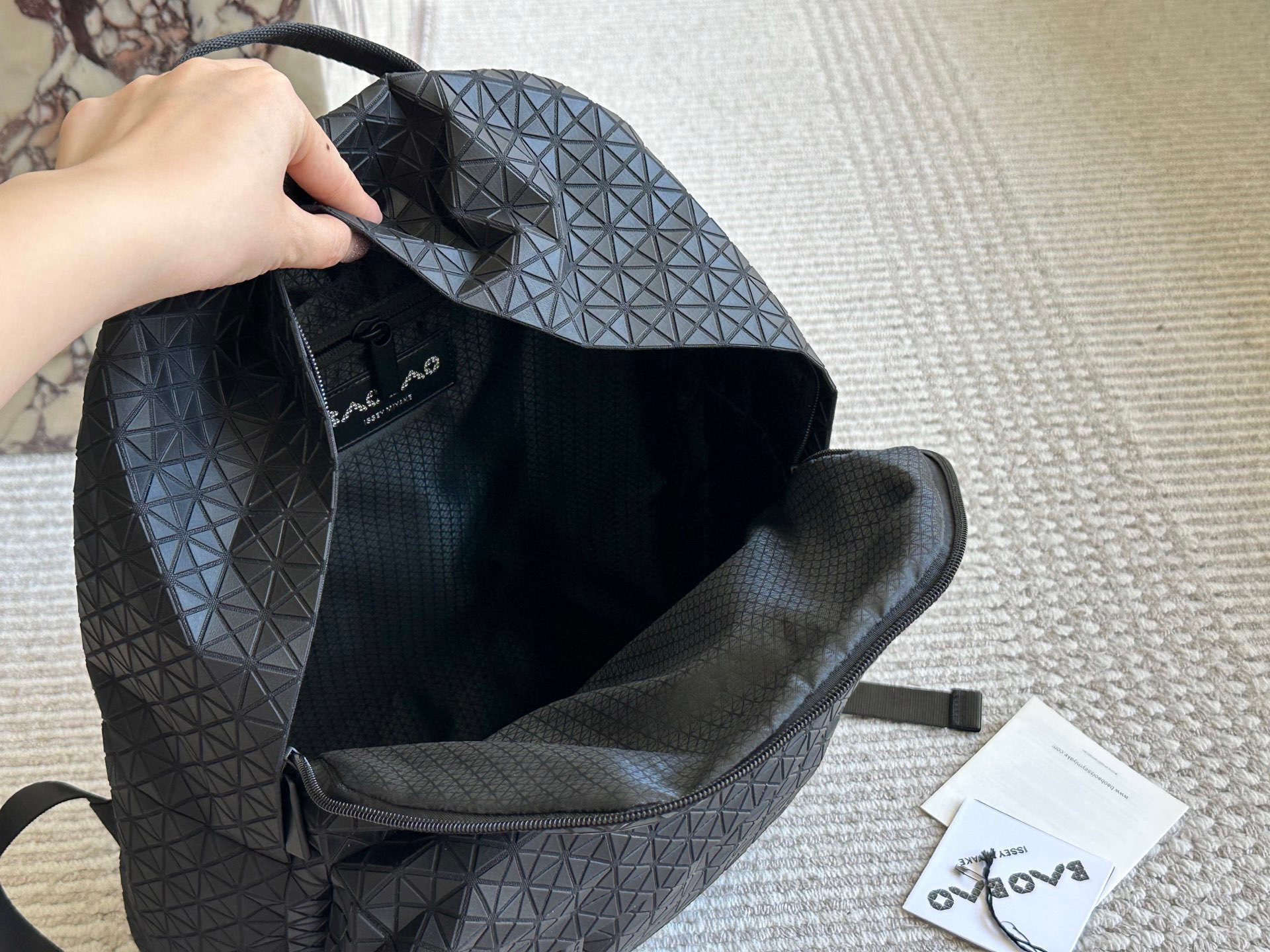 イッセイ・ミヤケ「Issey Miyake」ジオメトリックリュックサック