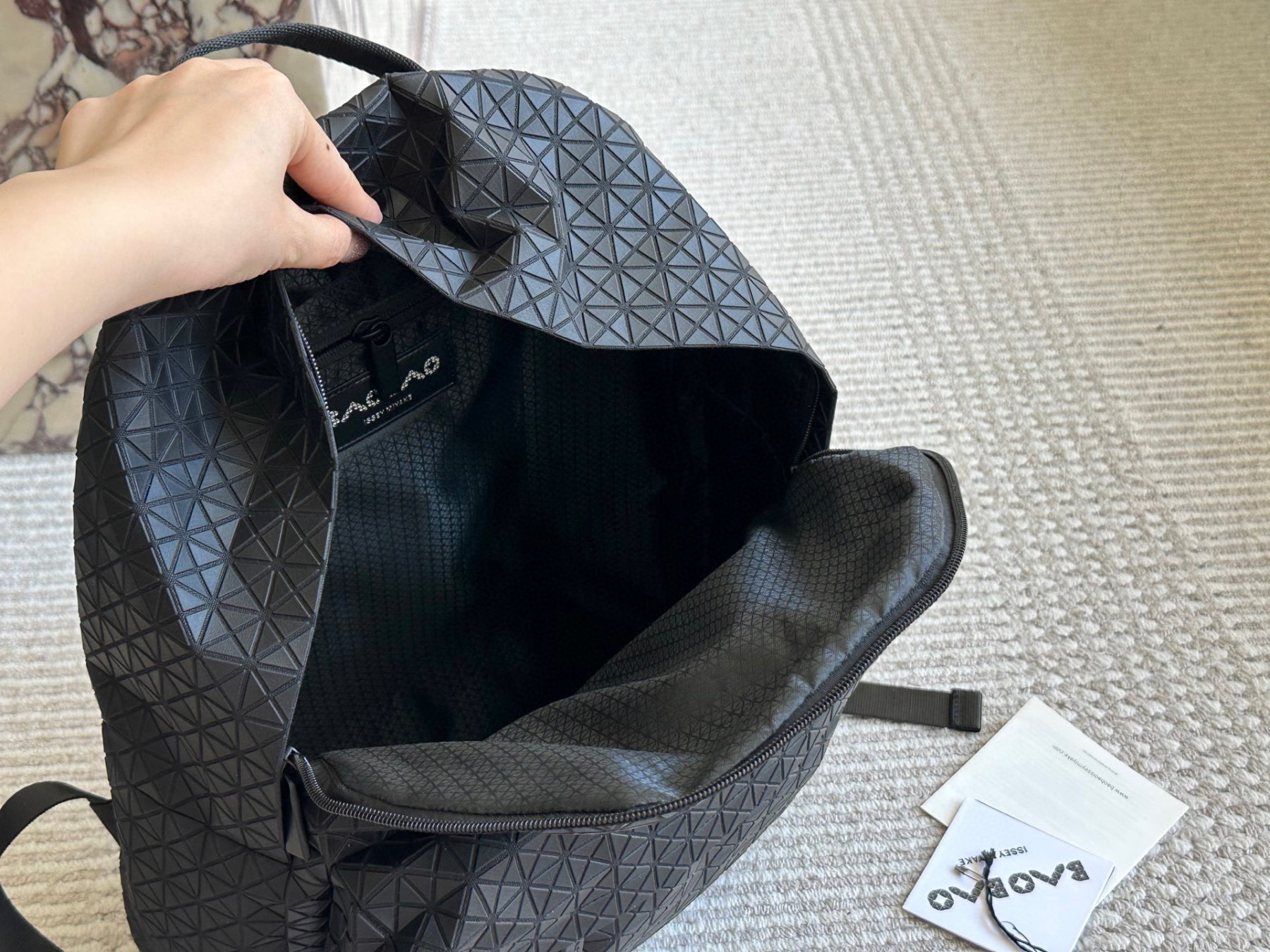 イッセイ・ミヤケ「Issey Miyake」ジオメトリックリュックサック