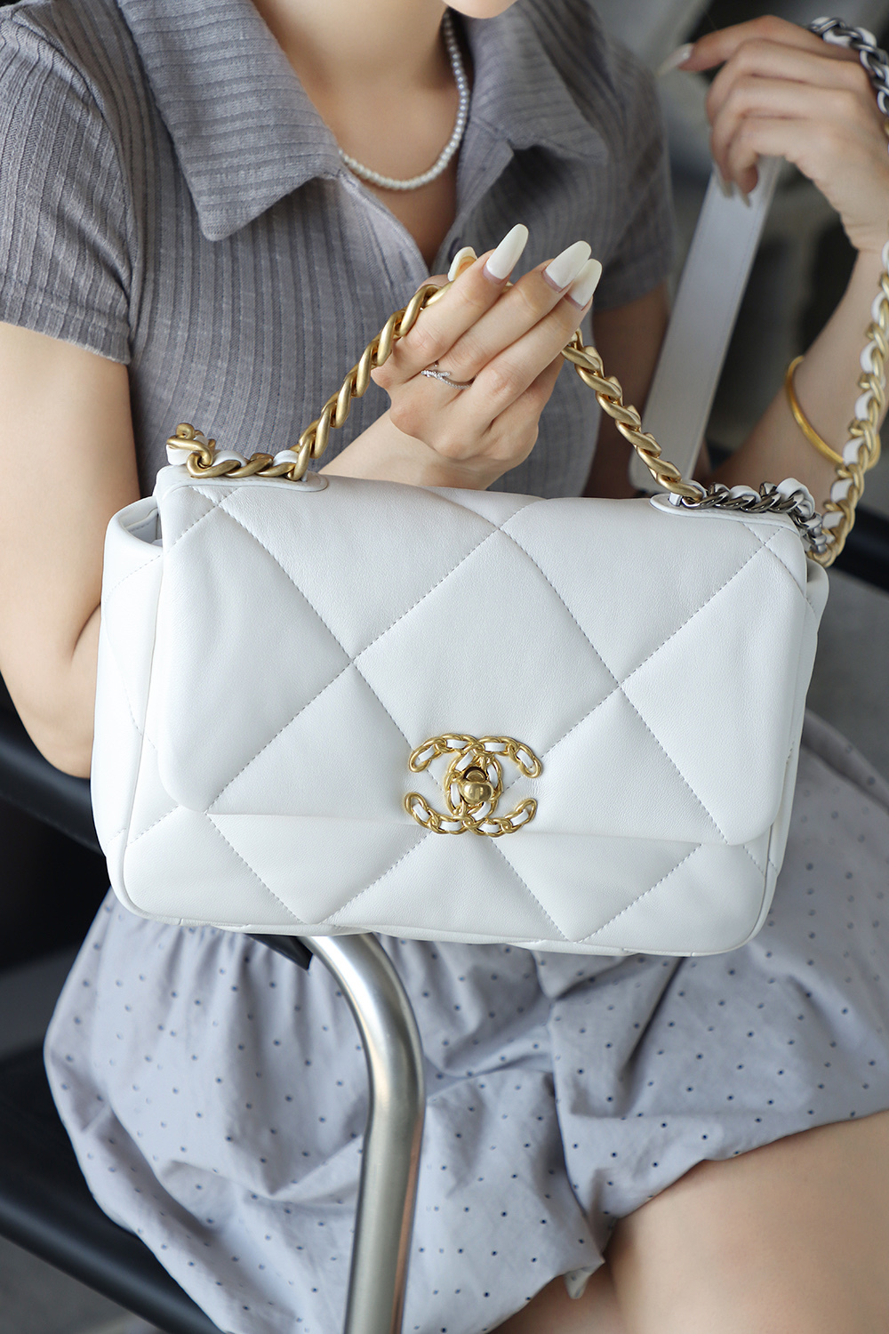 シャネル「Chanel」Classic Shoulder Bag