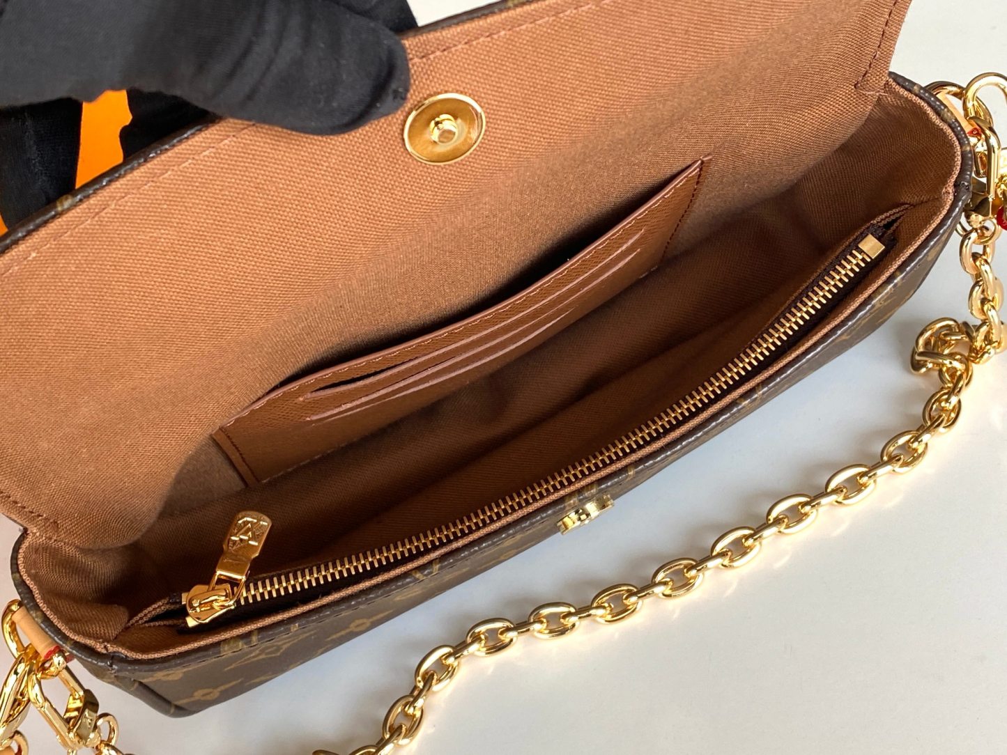 ルイ・ヴィトン「Louis Vuitton」ショルダーバッグ