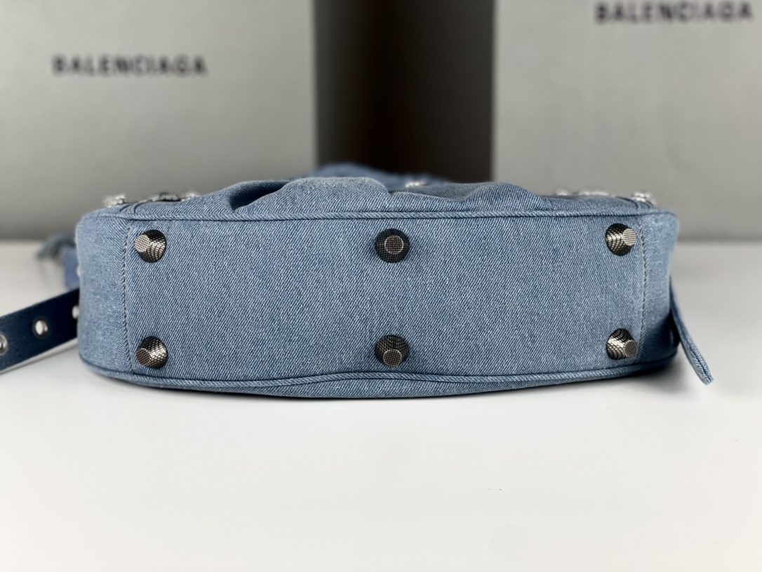 バレンシアガ「Balenciaga」デニム モーターサイクルバッグ
