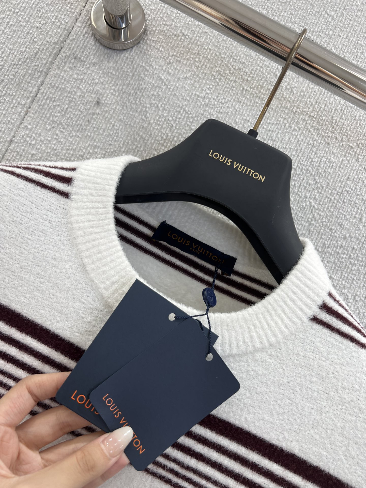 ルイ・ヴィトン「Louis Vuitton」25FW ホリゾンタルストライプ レザーパッチニットセーター