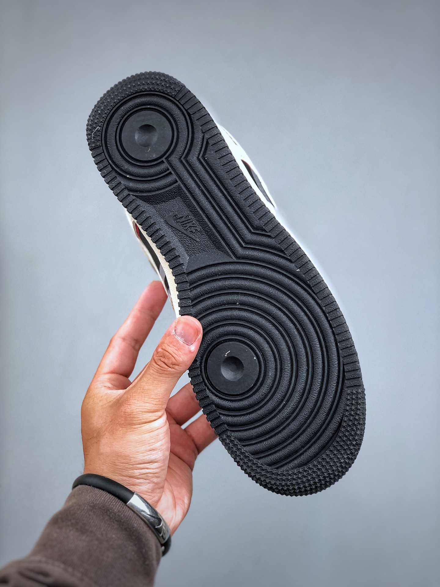 「コラボモデル」Burberry x Nike米黒コラボレーションモデル ローグループスニーカー