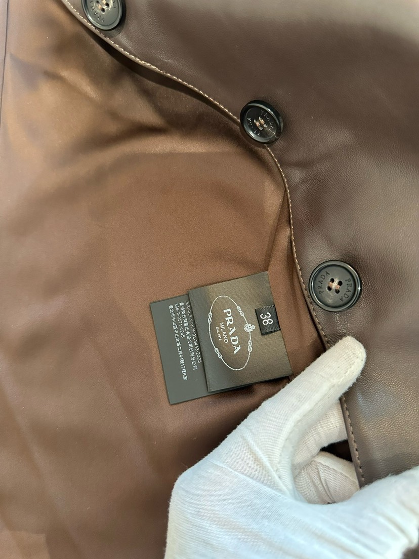 プラダ「Prada」レザー ブレザー