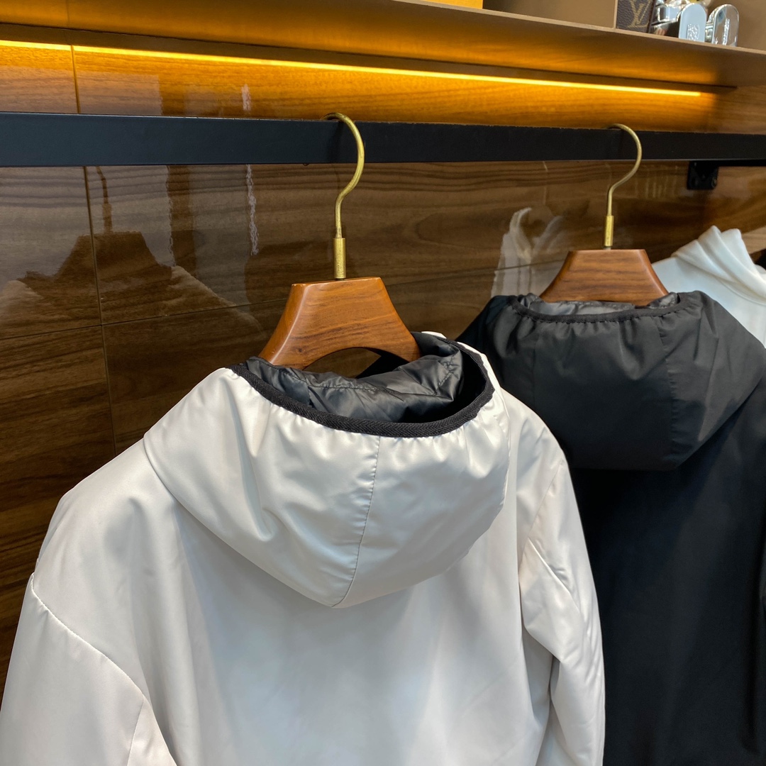 モンクレール「Moncler」Polset フード付きダウンジャケット