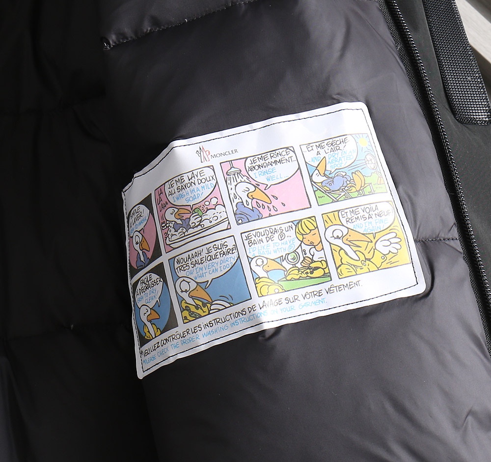 モンクレール「Moncler」カラーブロック ダウンジャケット