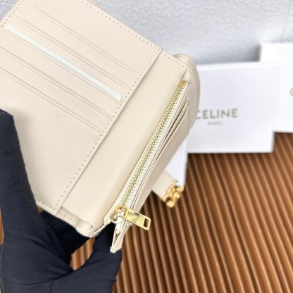 セリーヌ「Celine」VICTOIRE スムースレザー ミディアムウォレット