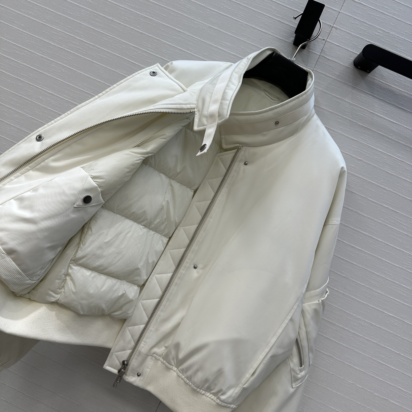 エルメス「Hermès」Short Down Jacket