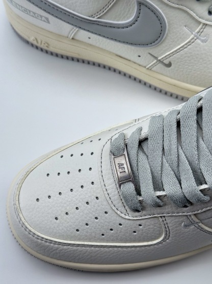 「コラボモデル」Balenciaga x NikeAir Force 1 Low 07 'Double Swoosh' スニーカー