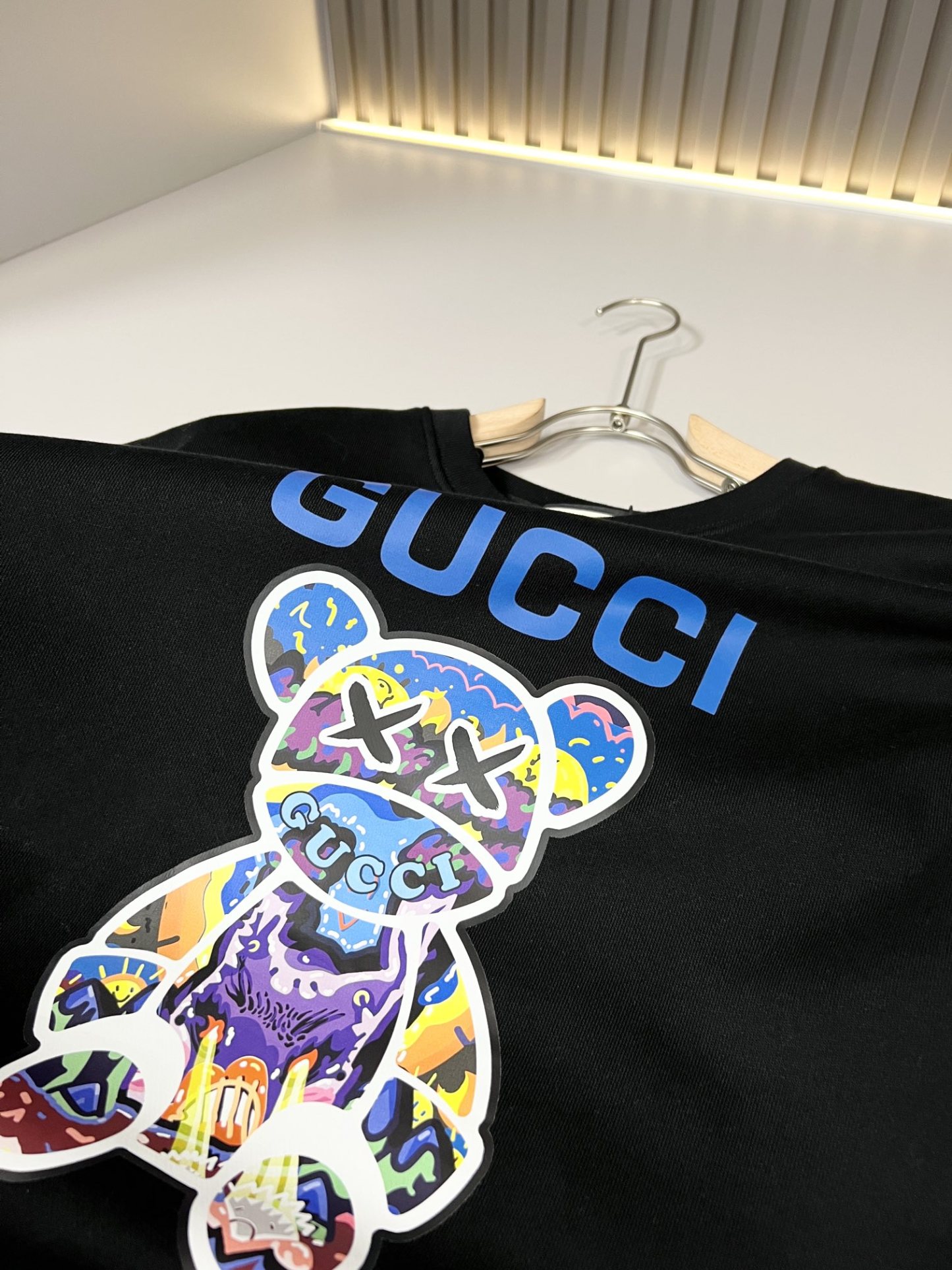 グッチ「Gucci」ユニセックス デジタルプリント ラウンドネック スウェットシャツ