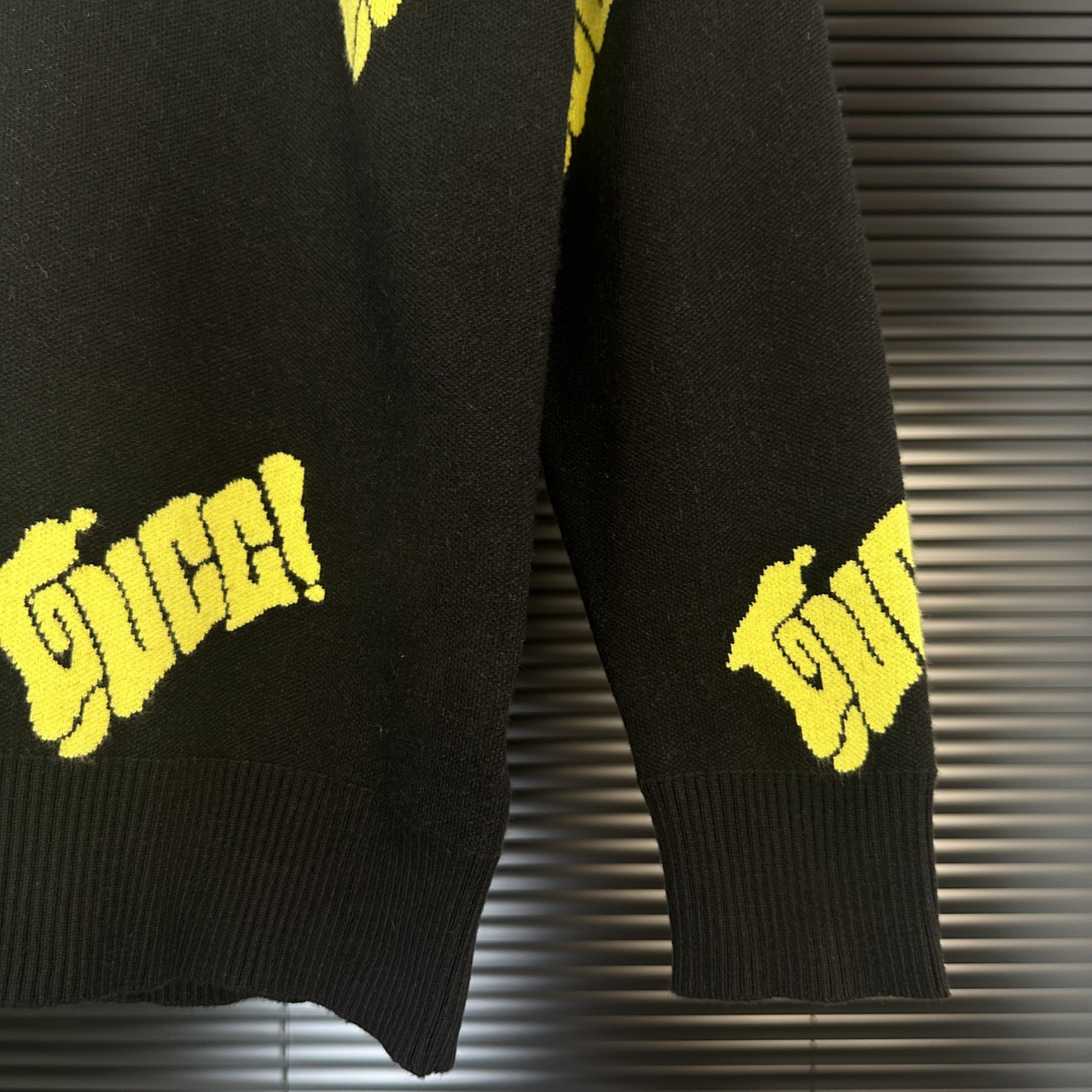 グッチ「Gucci」シグネチャー ジャカード クルーネック セーター