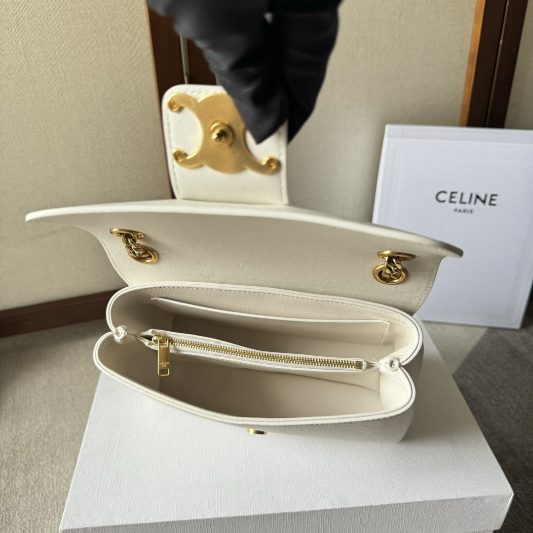 セリーヌ「Celine」TEEN VICTOIRE レザー ショルダーバッグ