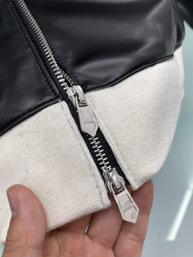 エルメス「Hermès」フード付きレザージャケット