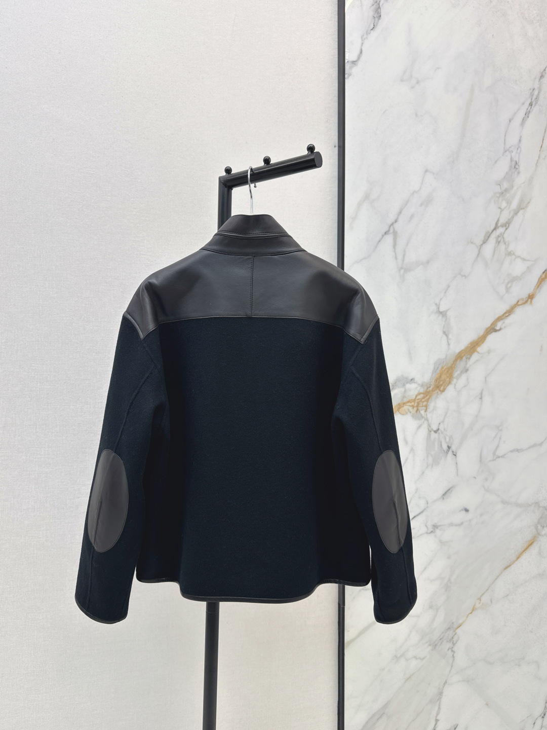 エルメス「Hermès」レザーパネル スタンドカラー ジャケット