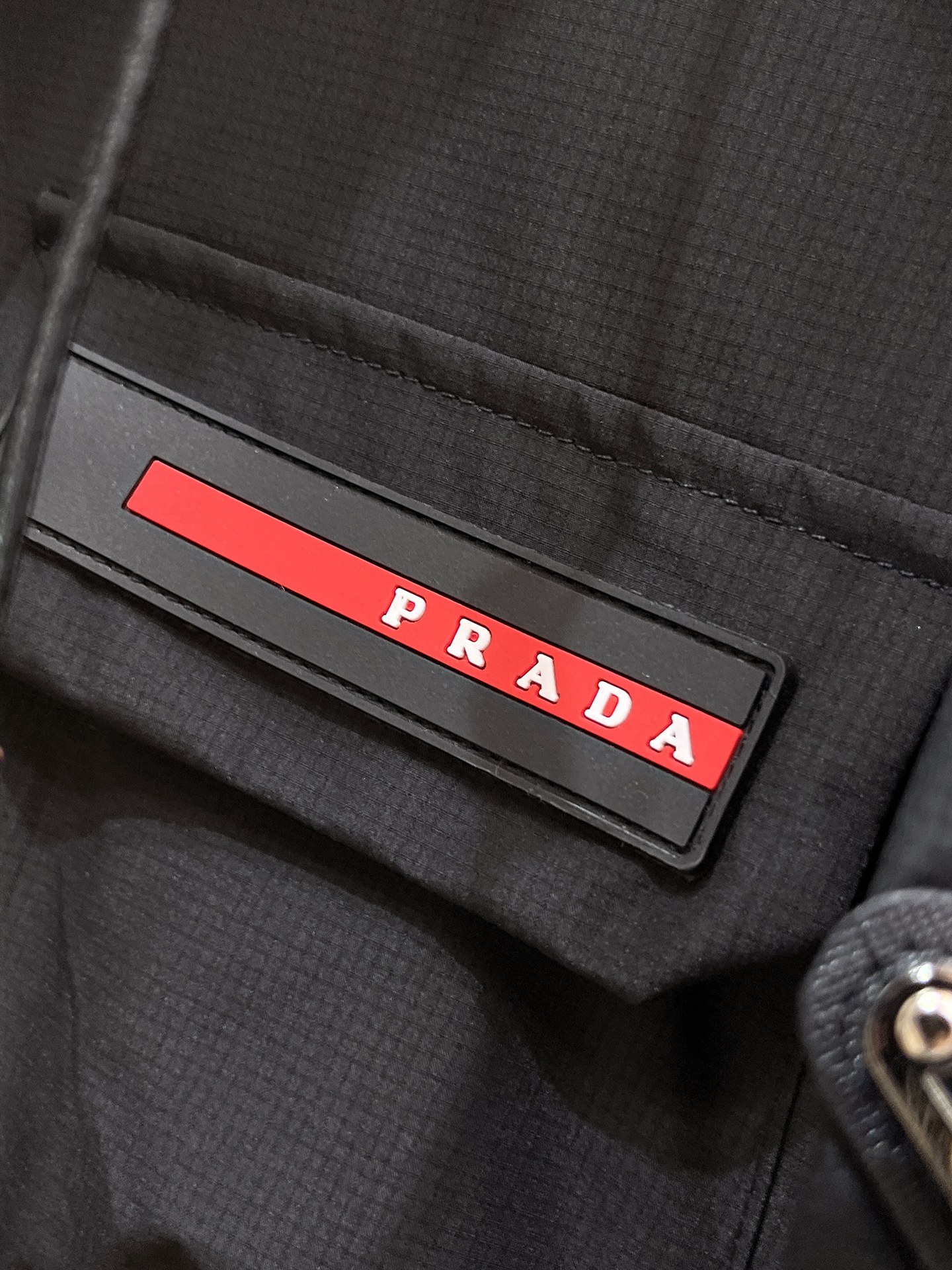 プラダ「Prada」テクニカル ジャケット