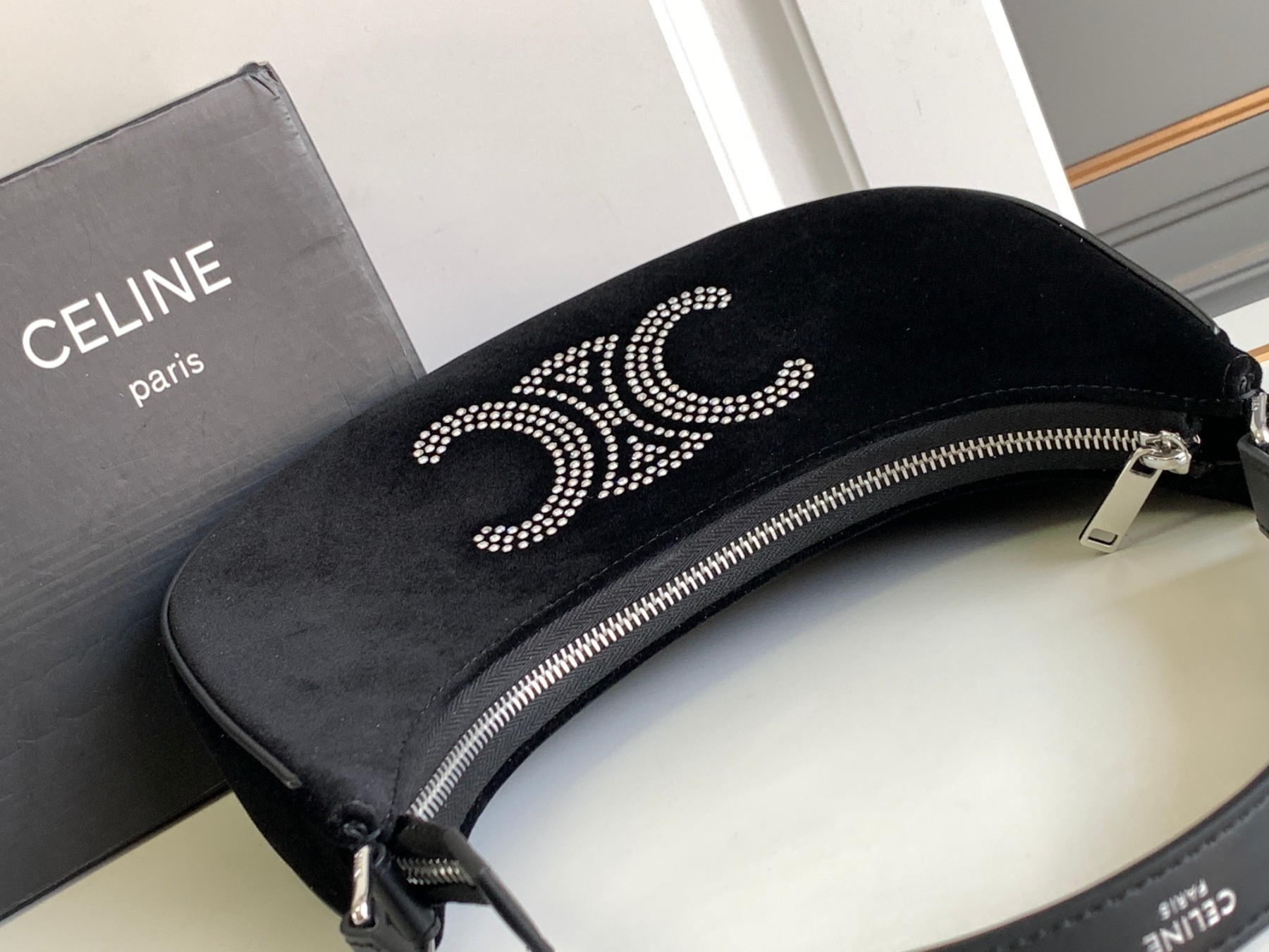 セリーヌ「Celine」 AVA TRIOMPHE スパングル ベルベット ショルダーバッグ