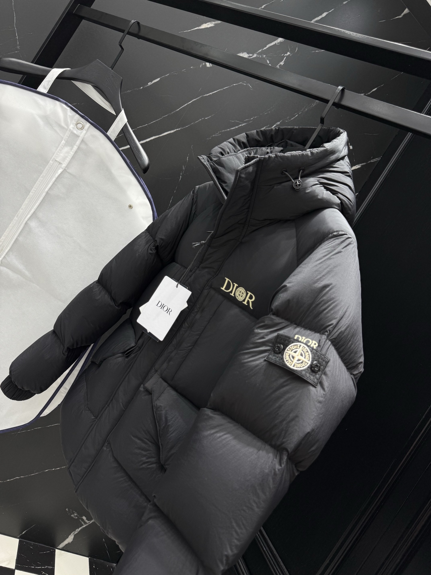 ディオール「Dior」ダウンブルゾン