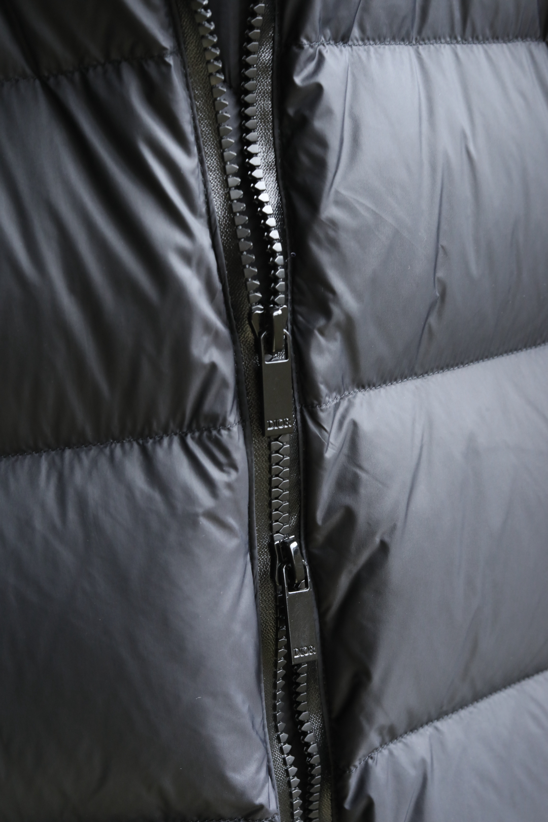 ディオール「Dior」ダウンジャケット