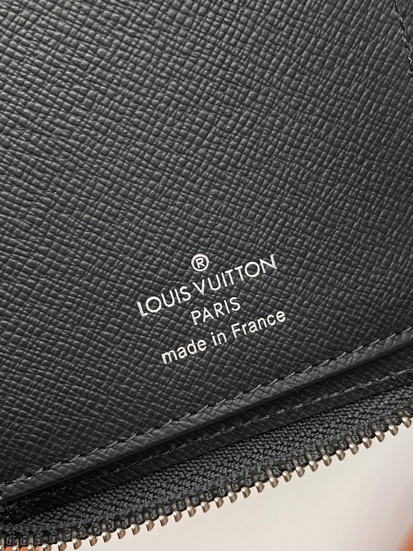 ルイ・ヴィトン「Louis Vuitton」ジッピーウォレット･ヴェルティカル